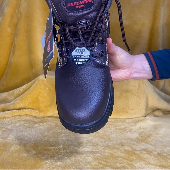 Skechers Work Boots
Model 77143MC - Picture 2 of 7